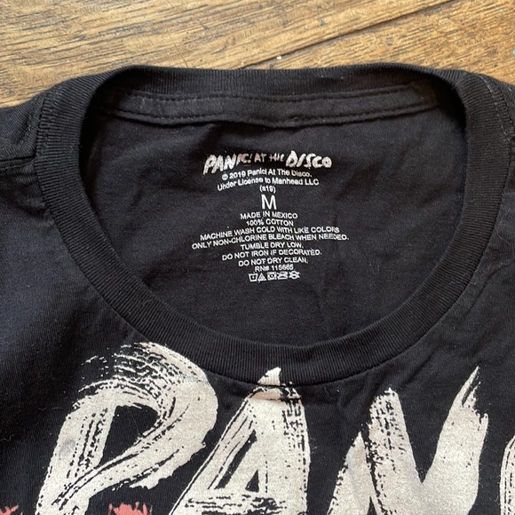 PANIC at the DISCO t shirt black medium unique NWT - Picture 3 of 6